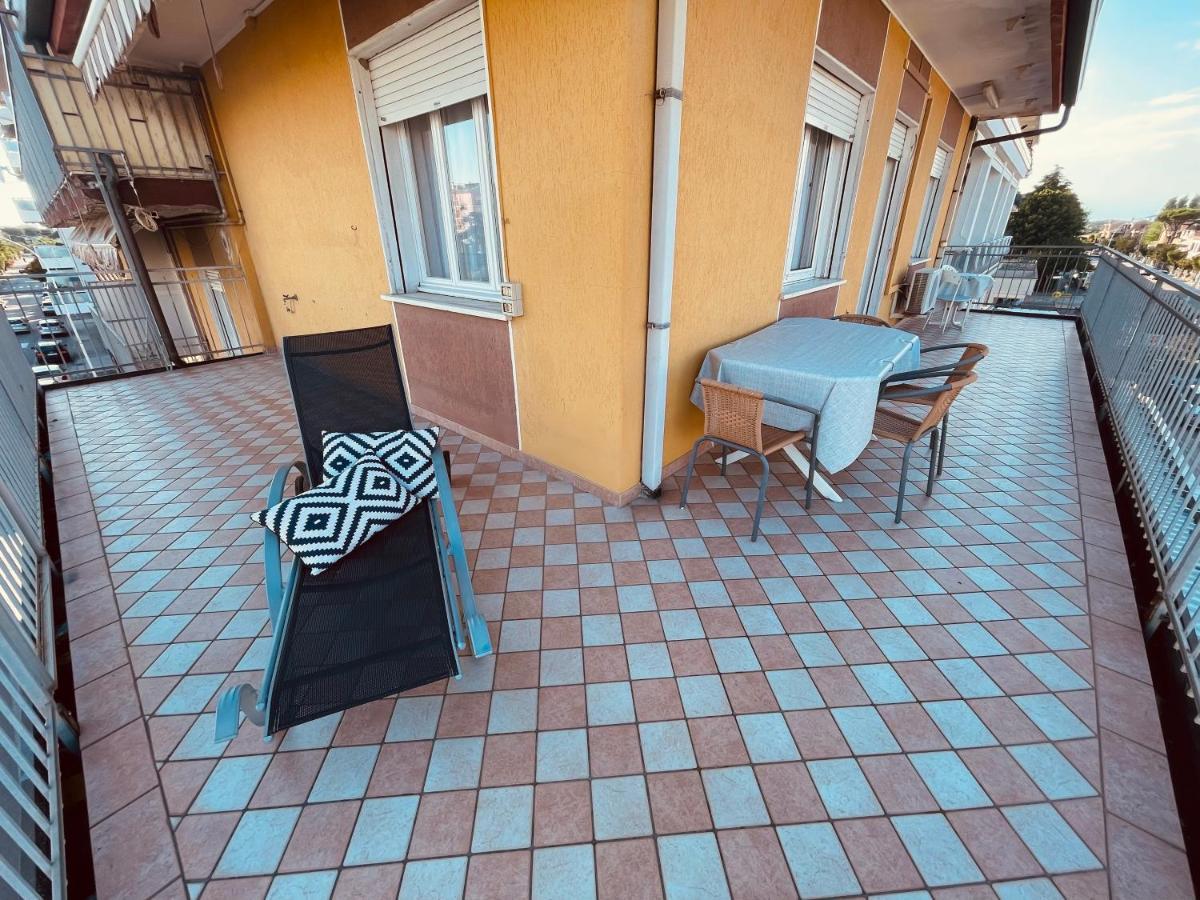 Family Apartment Piazza Milano - Jesolo Exterior foto